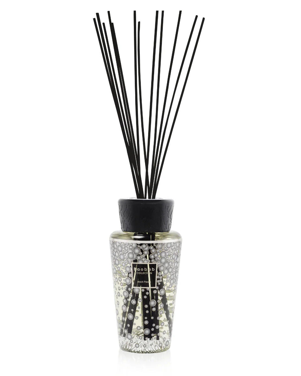 Baobab Diffuser Pearls Black geurstokjes 500 ml in een interieur