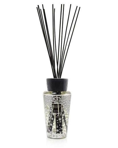 Baobab Diffuser Pearls Black geurstokjes 500 ml in een interieur