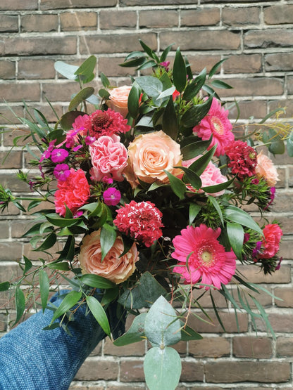 Boeket roze – vers boeket roze, bloemist De Bloementuin Meppel – afbeelding 2