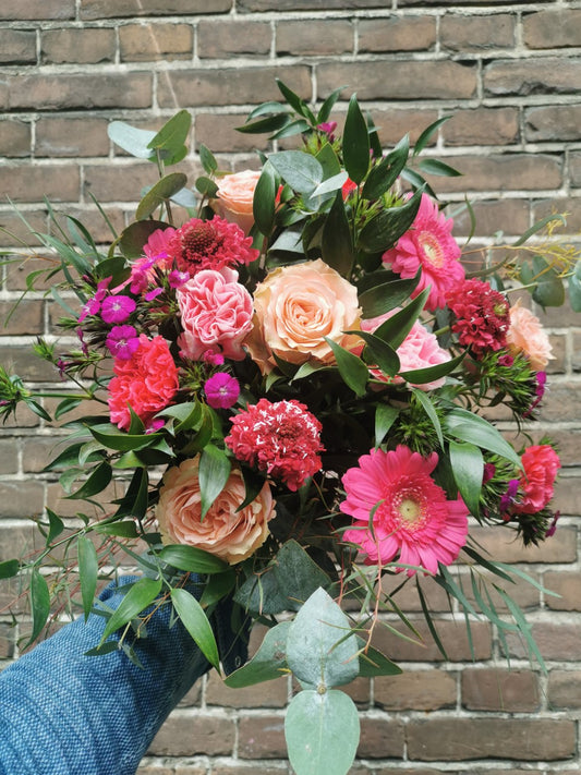 Boeket roze – vers boeket roze, bloemist De Bloementuin Meppel – afbeelding 2