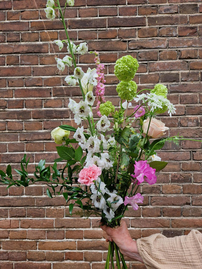 Boeket losgebonden wit/roze – vers boeket wit/roze, bloemist De Bloementuin Meppel